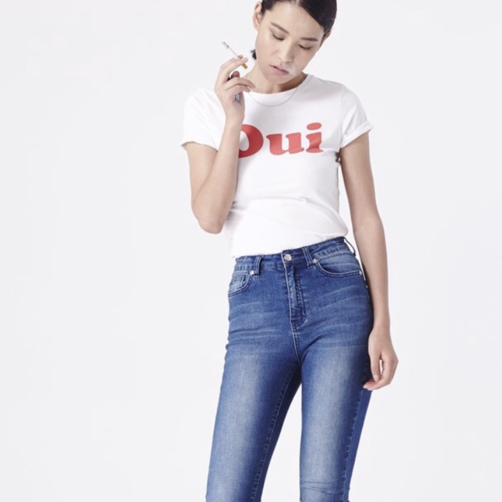 L’école des Femmes White Oui Non T-Shirt